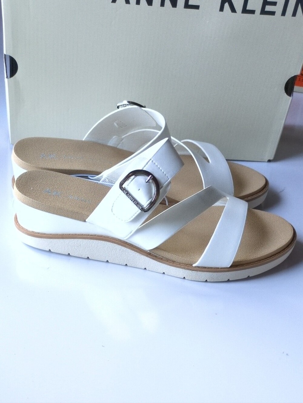 NIB Ann Klein White Sandals Sz 10